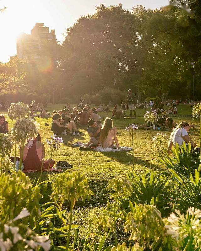 爱游戏馆-包含布宜诺斯艾利斯独立新星爆发，挑战阿尔艾因防线坚固的词条