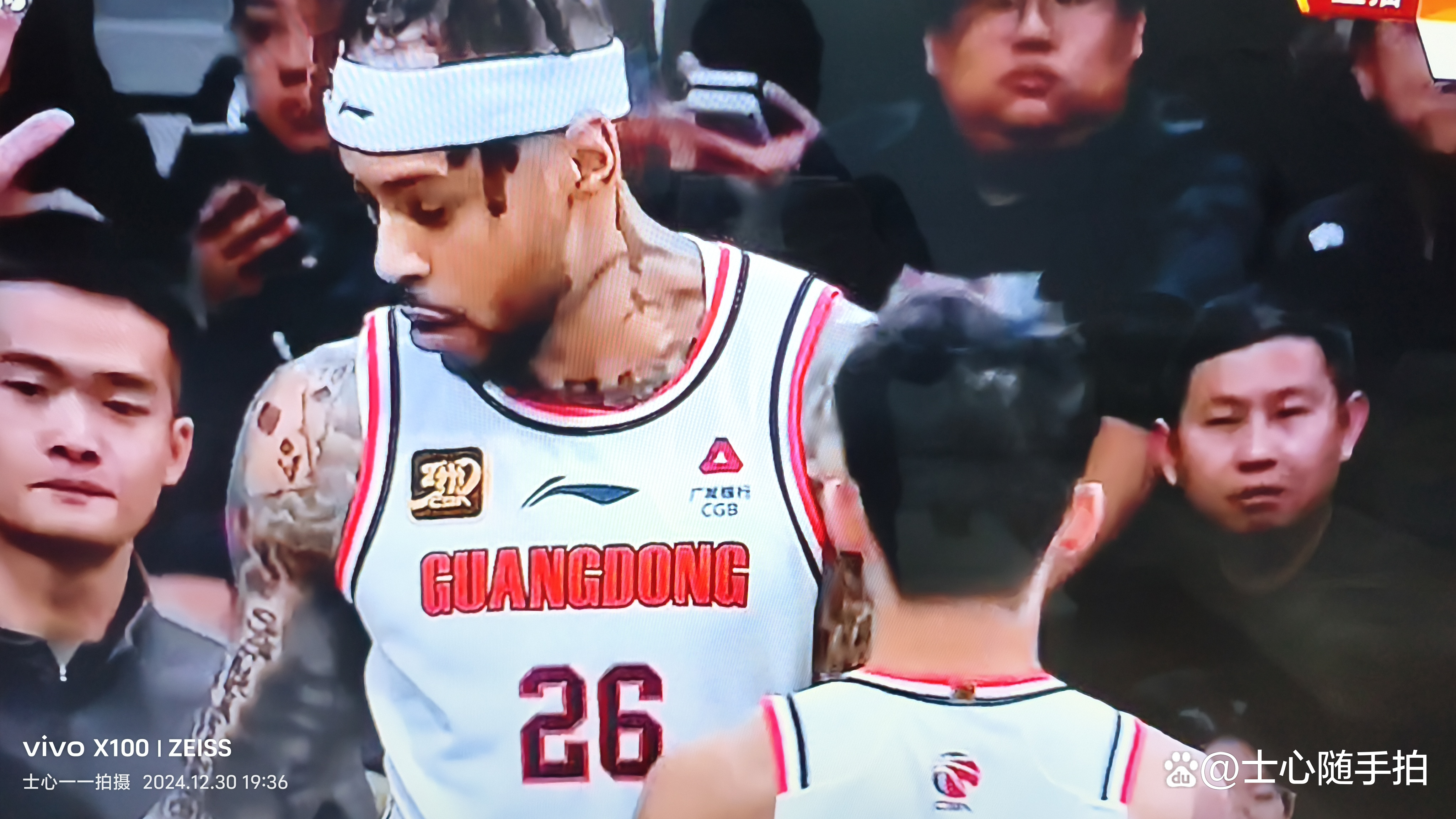 爱游戏官方登录入口-凭借一波辽宁队，CBA季后赛成功封盖，现场弹幕炸裂的简单介绍