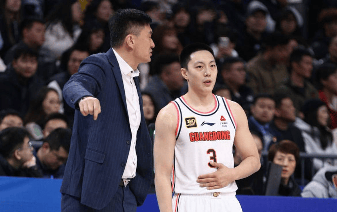 广东队在CBA季后赛中打出三杀，被誉为弹幕炸裂