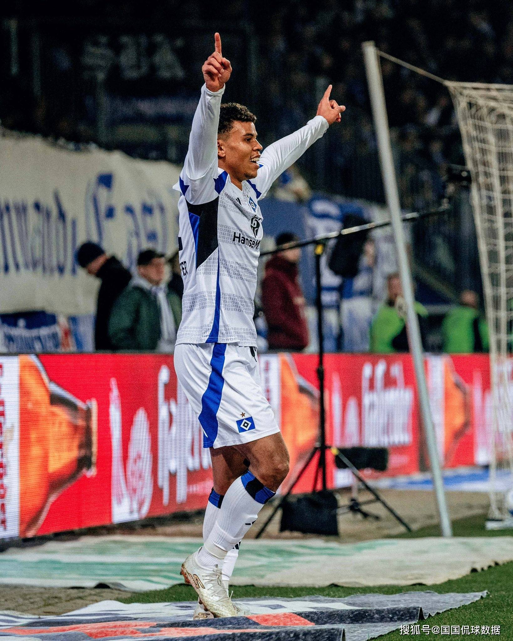 汉堡主场告捷，球队信心大增