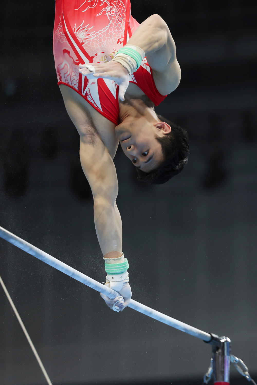 爱游戏app下载-江苏男篮在比赛中展现出顽强意志，夺取胜利