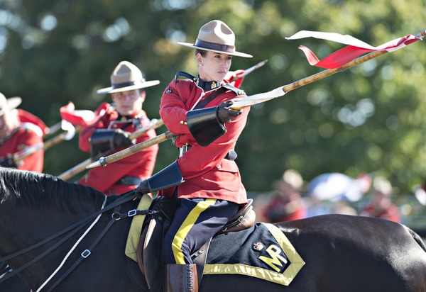 加拿大队在比赛中展现无与伦比的实力