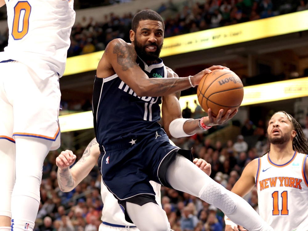 包含尼克斯外线球员投篮手感火热，助球队赢得比赛的词条