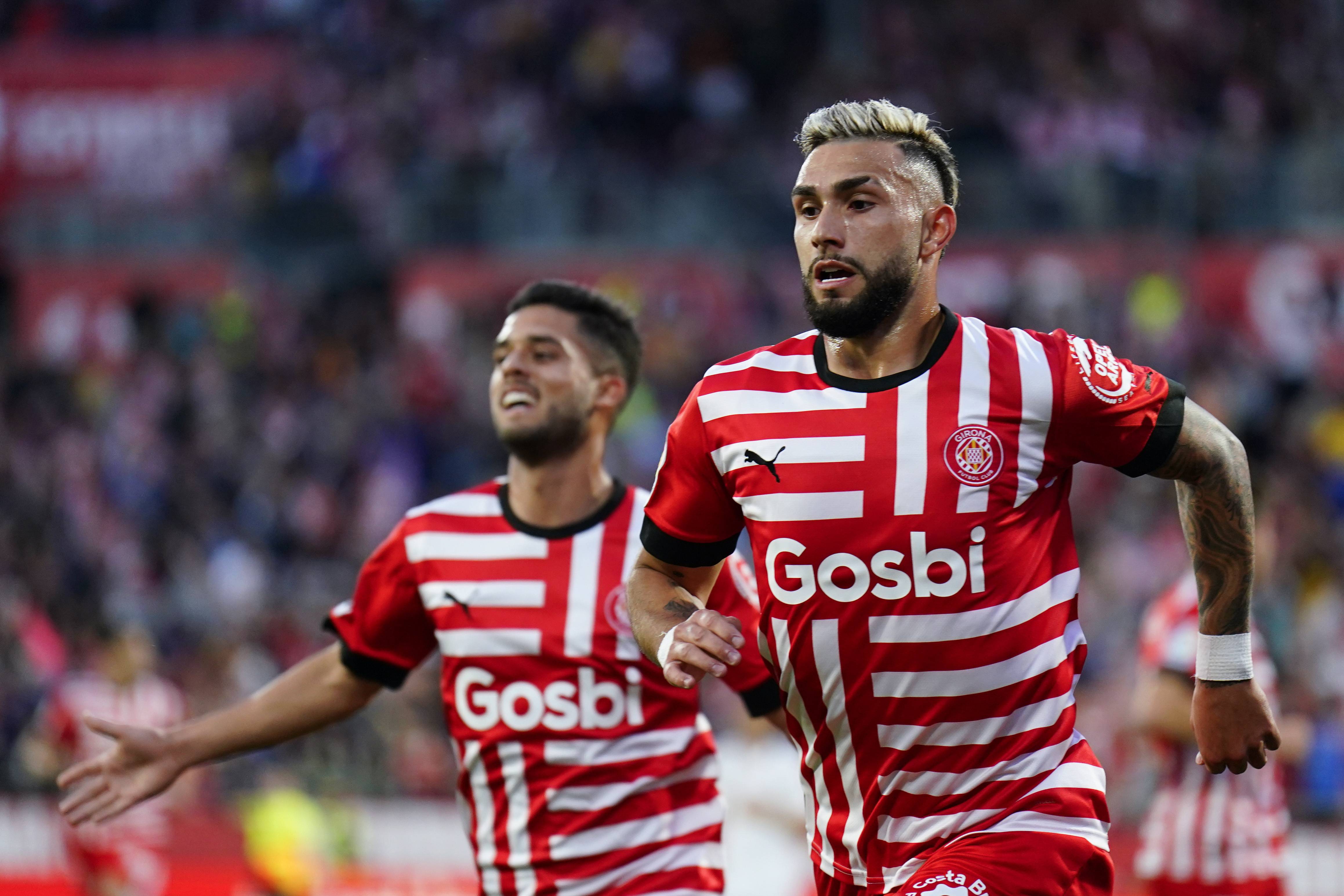 皇马客场险胜比利亚雷亚尔，卫冕冠军保持不败的简单介绍