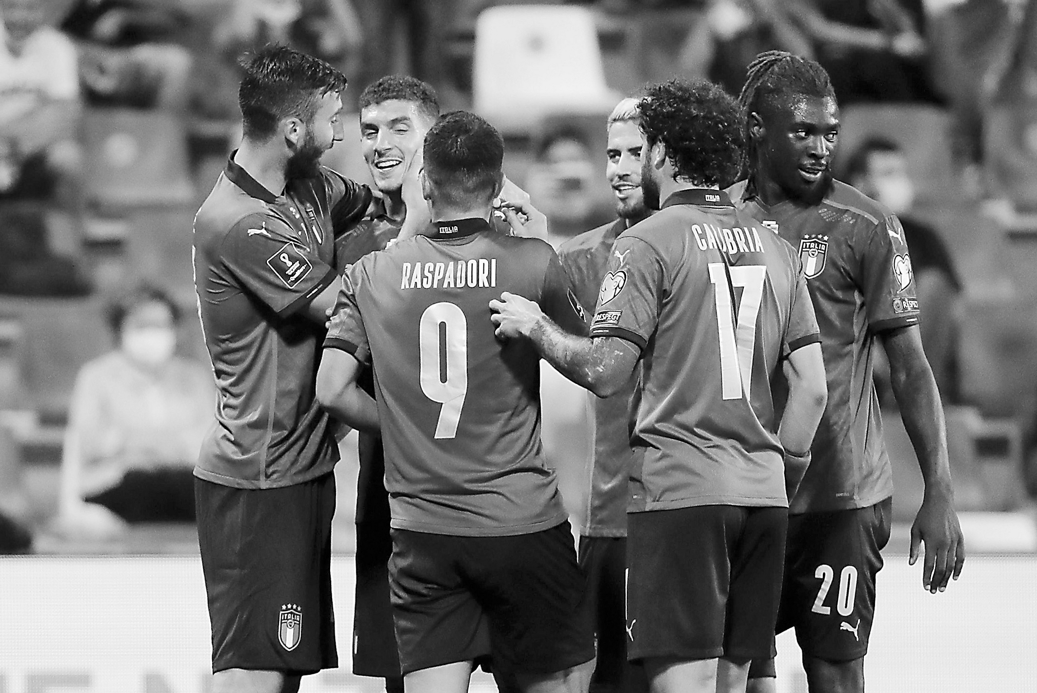 爱游戏链接-意大利小胜波斯尼亚：欧锦赛预选赛依然激烈