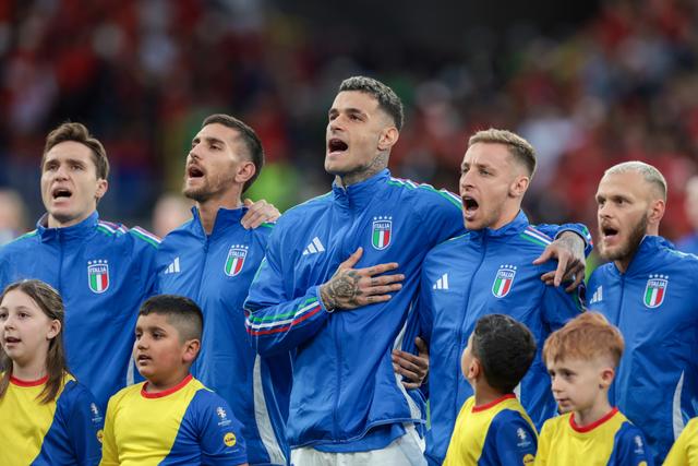 欧洲杯决赛阶段强队争夺激烈，备战情况备受瞩目的简单介绍