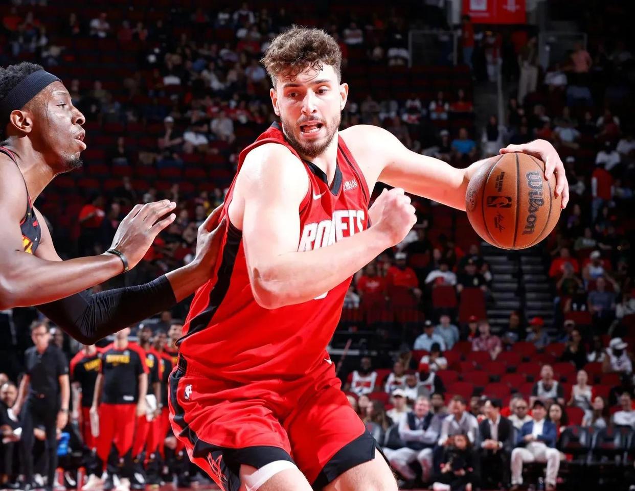 关于爵士大胜爵士，继续保持强势的信息