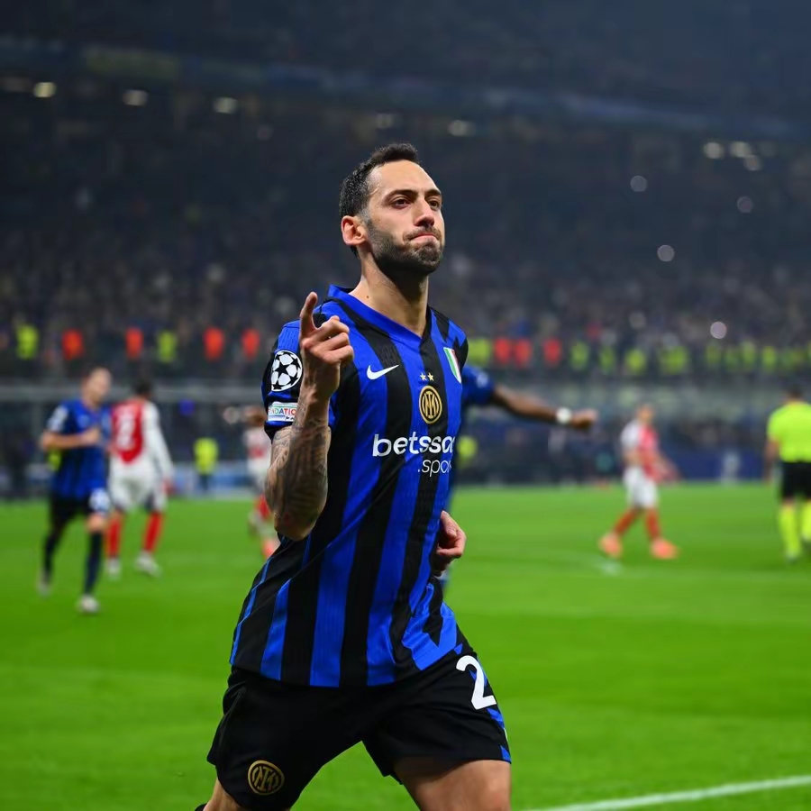 意甲豪门客场作战,取得关键胜利 意甲豪门客场作战,取得关键胜利