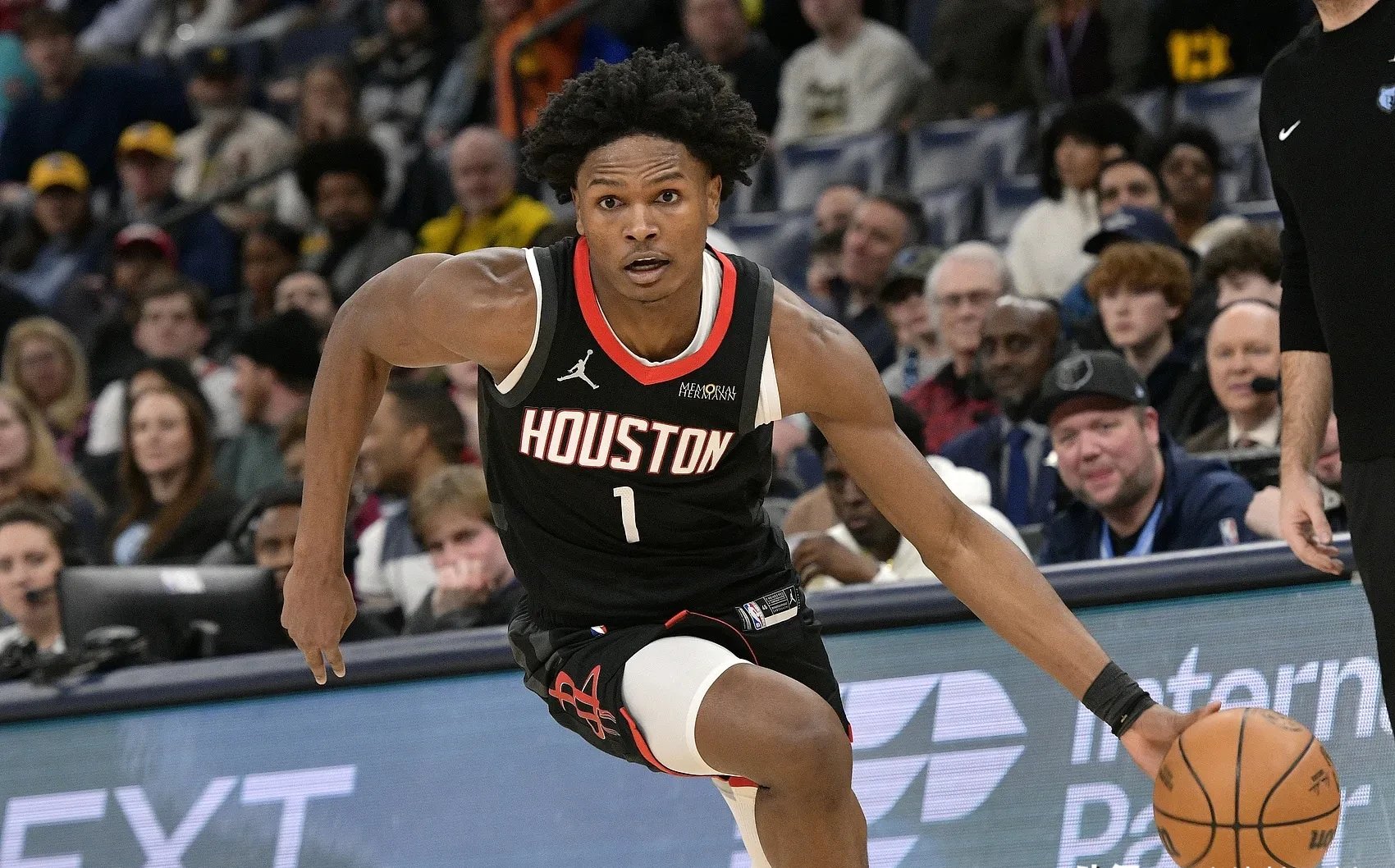 火箭队老将保罗因伤缺席下轮比赛的简单介绍