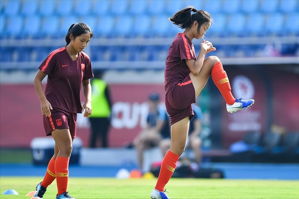 爱游戏新闻-关于球员们努力训练备战国际女足赛事的信息