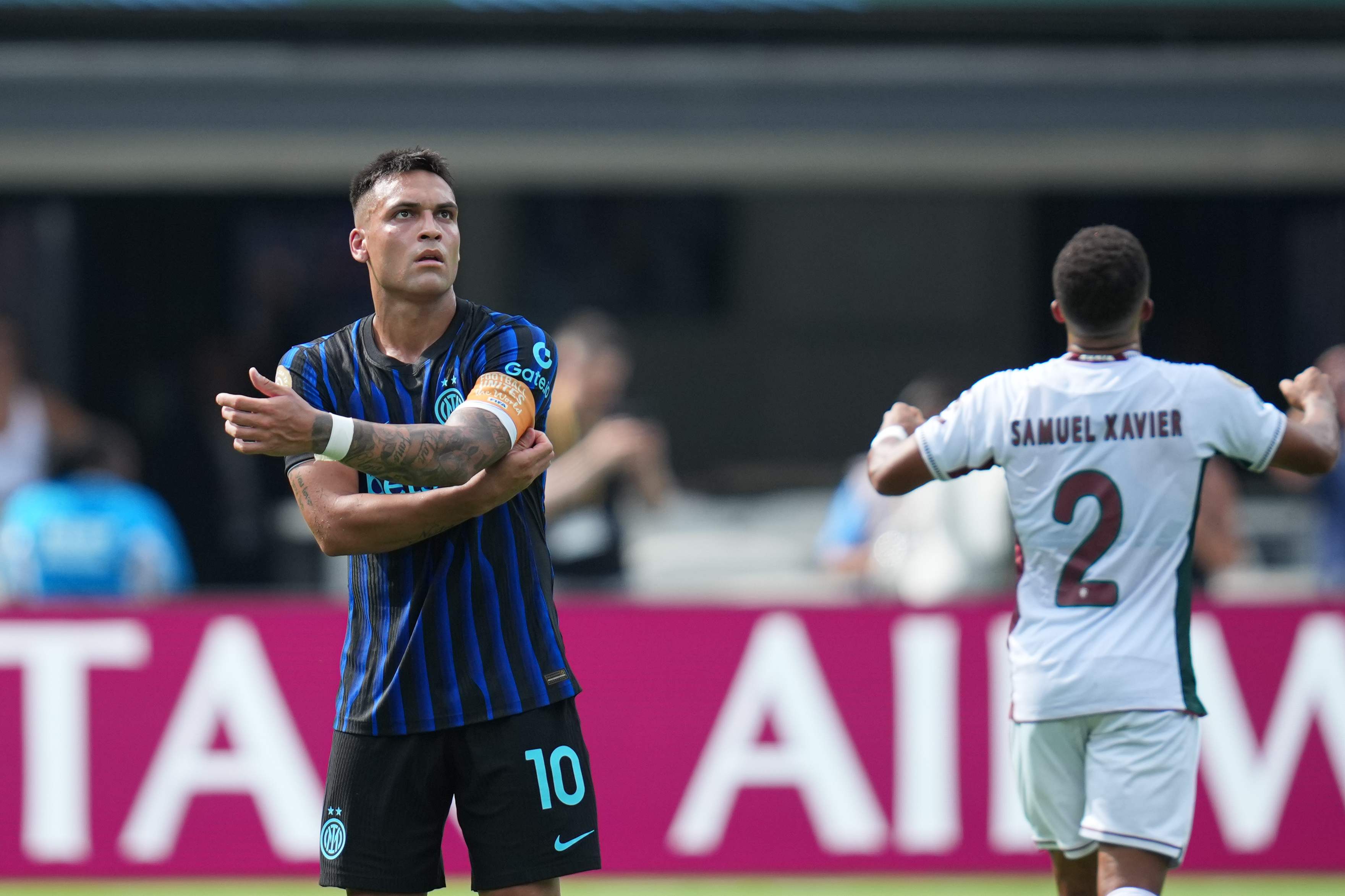 包含劳塔罗近况：俱乐部转会传闻不断，未来何去何从？的词条