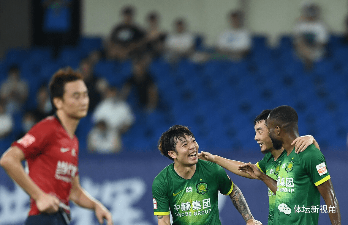 爱游戏教练-上港客场大胜绿城，继续领跑积分榜