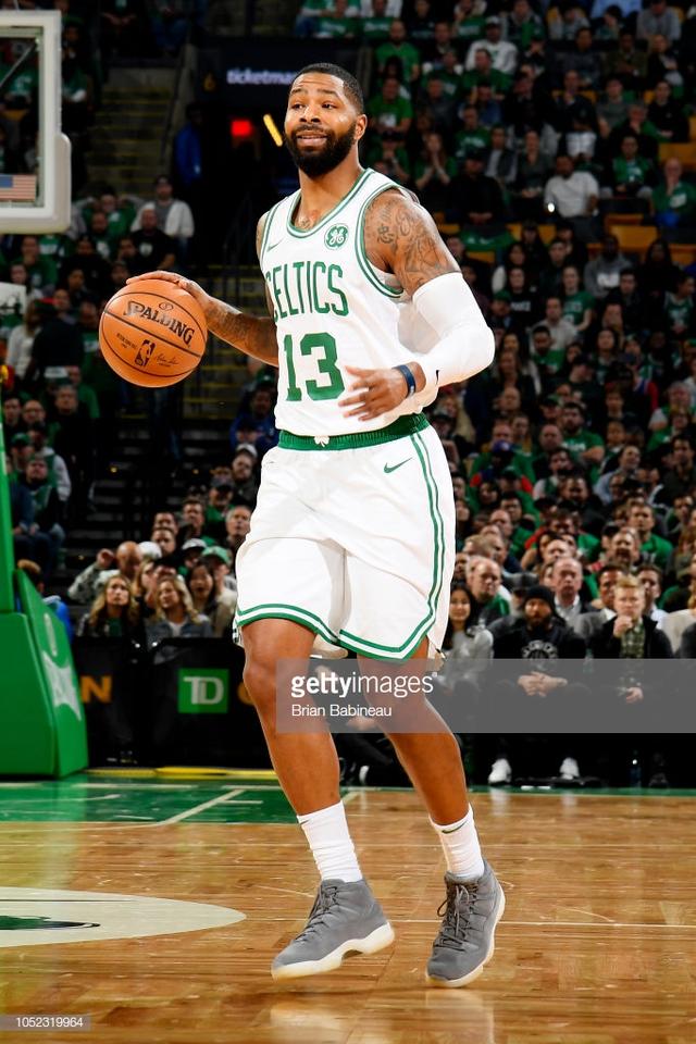 休斯顿力克凯尔特人，小狗新秀闪光登场的简单介绍